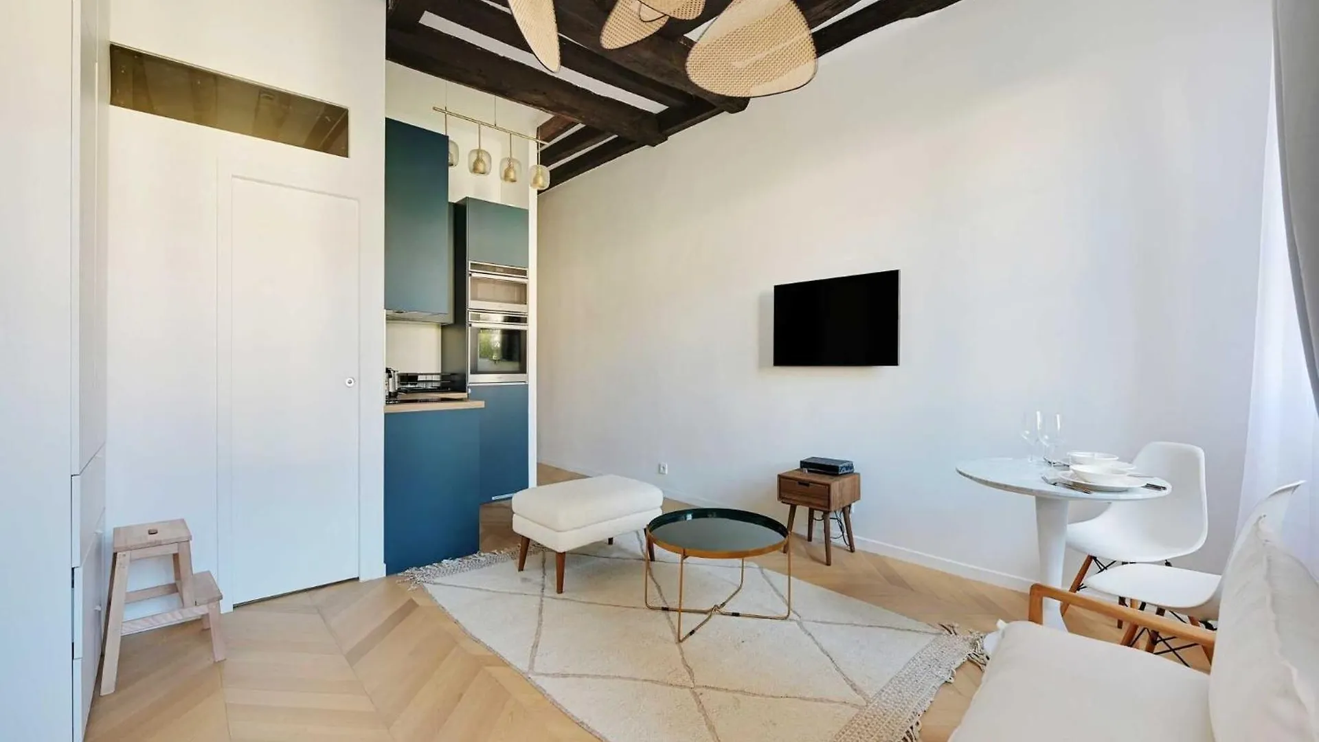 Casa vacanze Modern Getaway For Two - Marais Place Vosges Parigi