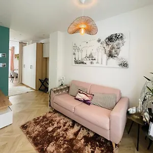 Appartement Le Nid Douillet De Patricia, Paris