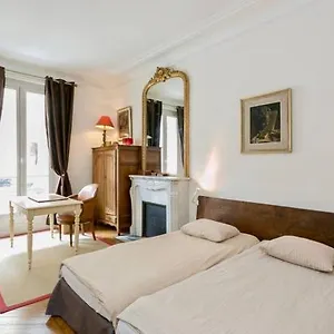 Charming Bedroom Alloggio in famiglia